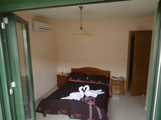 Mary's Apartments - Photo5