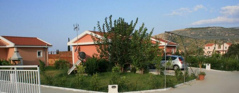 Mesogeios Villas - Photo2