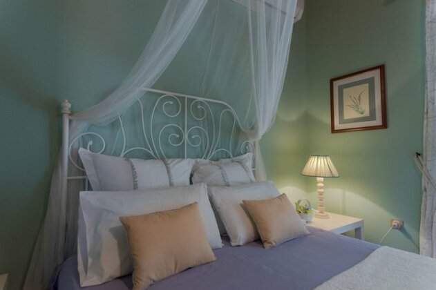 Mihaila Bungalows - Photo5