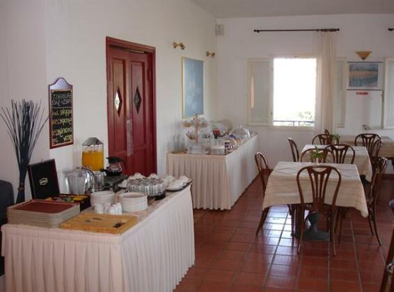 Mounda Beach Hotel - Photo3