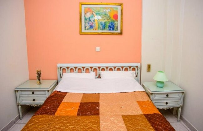 Myros Studios - Photo2