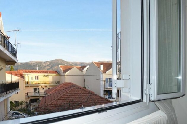 Neat flat in Argostoli seaside Town