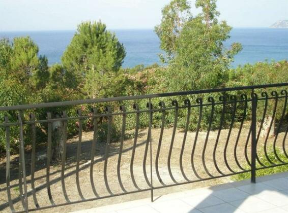 Nerissa Apartments - Photo4