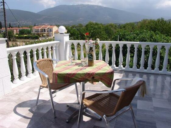 Nikos Studios and Apartments - Photo2