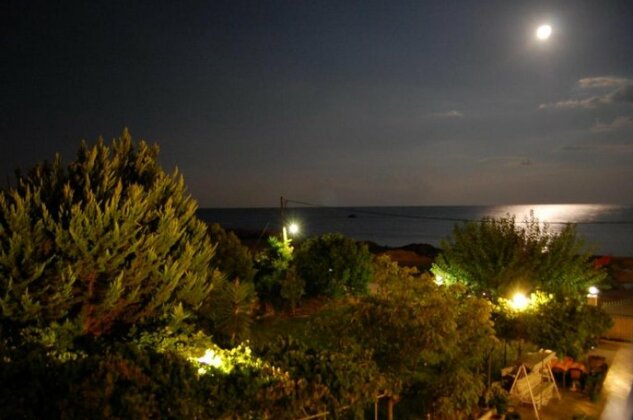 Odyssia Apartments - Photo3