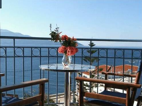 Olive Bay Hotel - Photo2