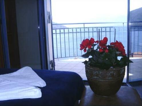 Olive Bay Hotel - Photo4