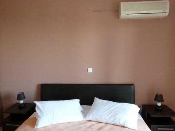 Oneira Villas - Photo5