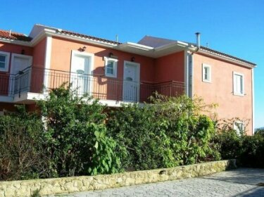 Pernari Apartments