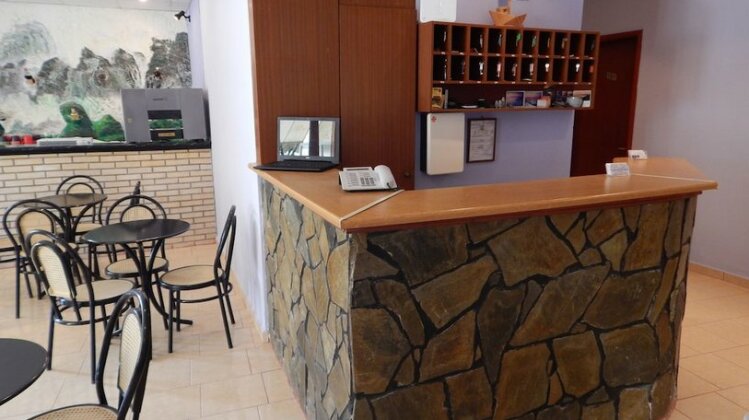 Petania Hotel & Apartments - Photo3
