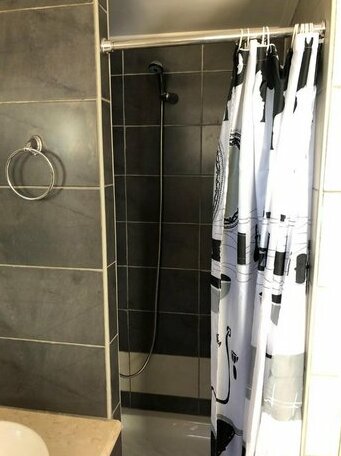 Petros Rooms & Apartments - Photo3
