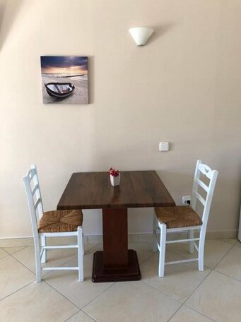 Petros Rooms & Apartments - Photo4
