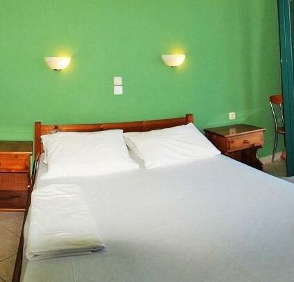 Poseidon Apartments Agia Effimia - Photo2