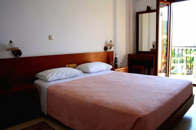 Sami Beach Hotel - Photo4