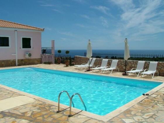 Sarantos Pool Suites - Photo3