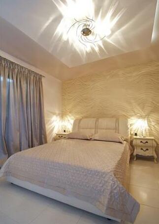 Scorpios Villa - Photo5