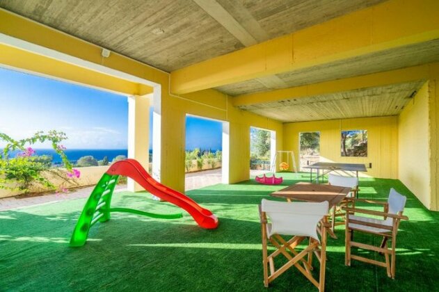 Sea View Antigone's Villa with playground - Photo5