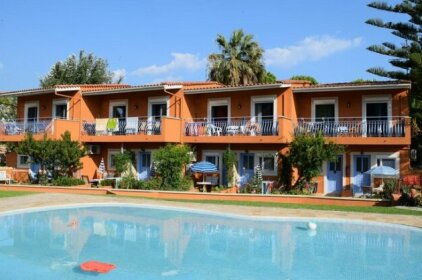 Simatos Apartments & Studios