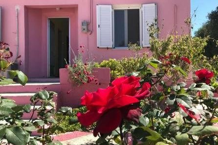 Sofis House Pink house - Photo2