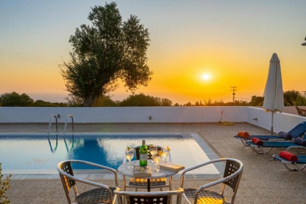 Spyros Villa - Photo4