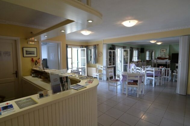 Stella Hotel Apartments - Photo4