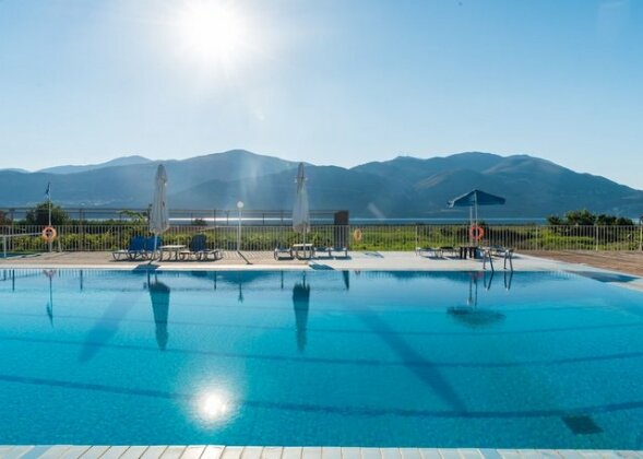Terra Mare Hotel - Photo2