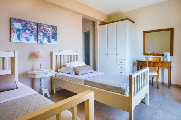 Thelxis Villa - Photo3