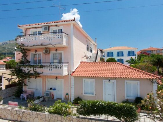 Theodora Studios & Apartments - Photo2