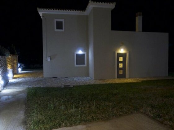 Photo 4