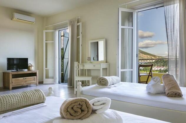 Villa Isalos - Photo2
