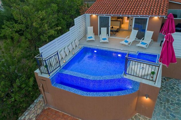 Villa L with Sea View & Pool - Photo4