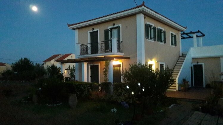 Villa Moschona