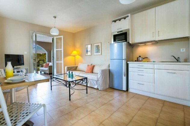 Waterfront Starboard Suite - Photo4