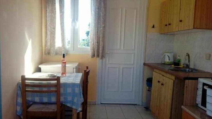 Yellow house Cephalonia - Photo2