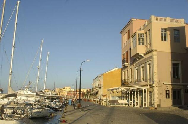 Ambassadors Residence Boutique Hotel