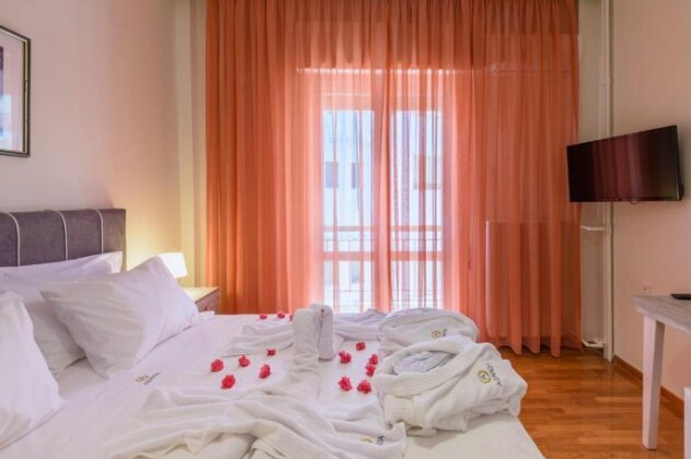 Aspasias Luxury Suite - Photo4