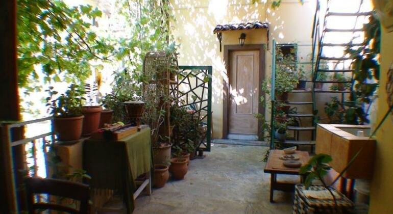 Earini - Photo3