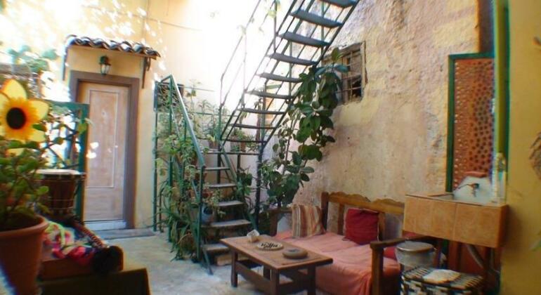 Earini - Photo5