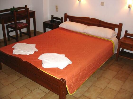 Elena Beach - Photo4