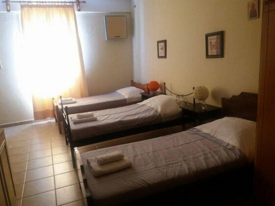 Golden Nest Chania - Photo2