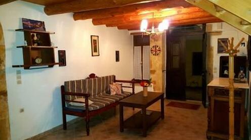 Kostanna House - Photo5