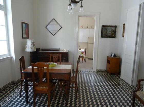 Neoclassical House - Photo4