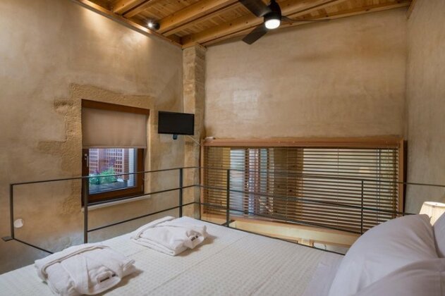 Neoria Houses - Photo3