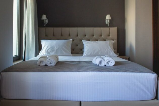 Nival Luxury Suites - Photo4