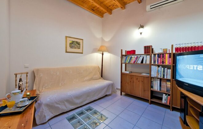 Odyssey House - Photo3