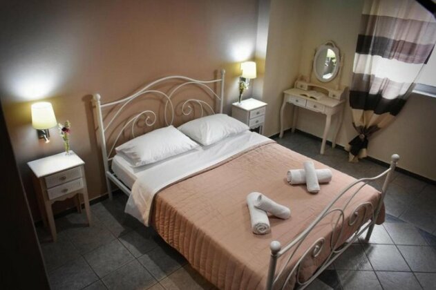Splanzia Deluxe Apartment - Photo2