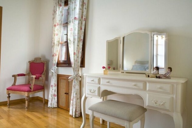 Thia Maria - Photo5