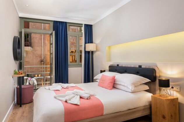 Viaggio Elegant Rooms - Photo2