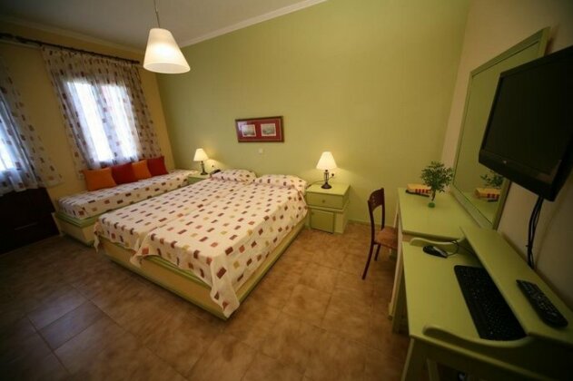 Aeriko - Benovias - Photo5