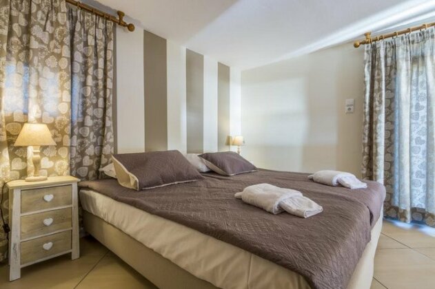 Louiza Apartments Chios